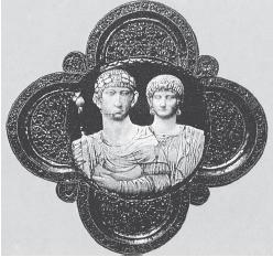 Гонорий с супругой. Римская камея