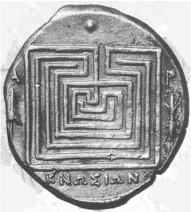 Изображение плана лабиринта на монете 
