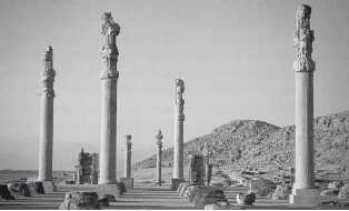 Руины царской резиденции. Зал ста колонн в Персеполе