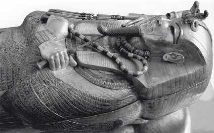 Скипетр и бич в руках фараона
